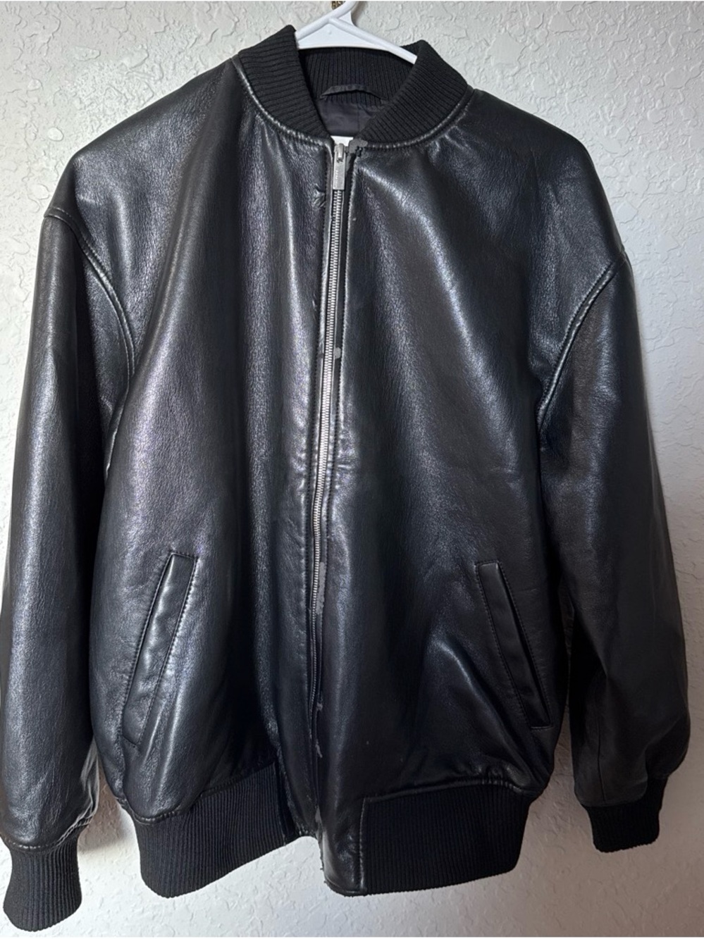Aritzia Babaton Bomber Black Leather Jacket size Small